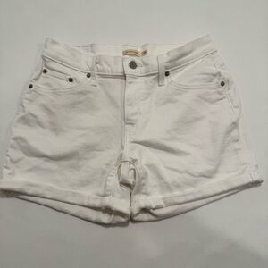 White Women’s Levi’s size 29 Denim Shorts Mid Length Classic High-Rise